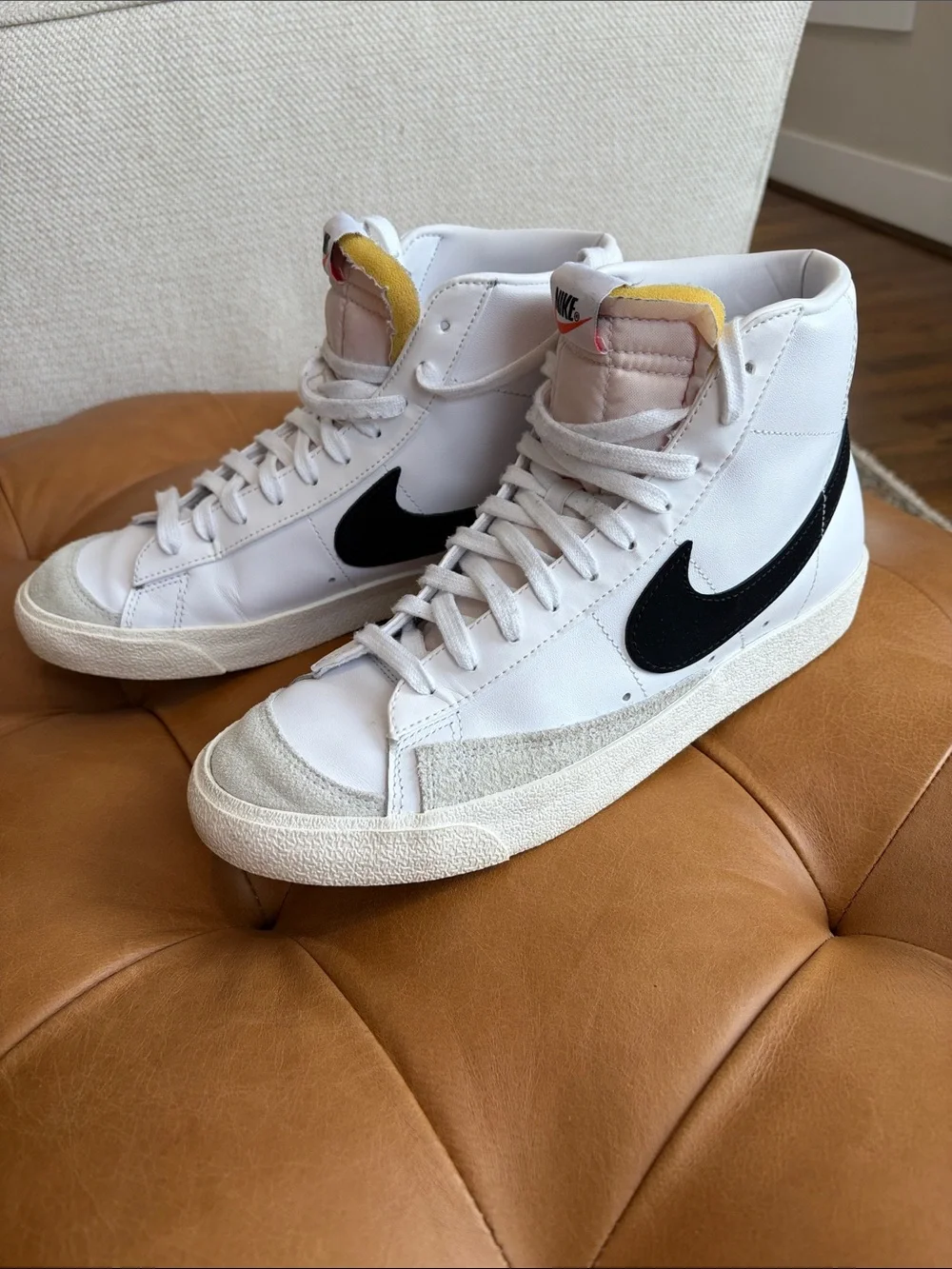 Nike Blazer Mid 77 High Top Shoe